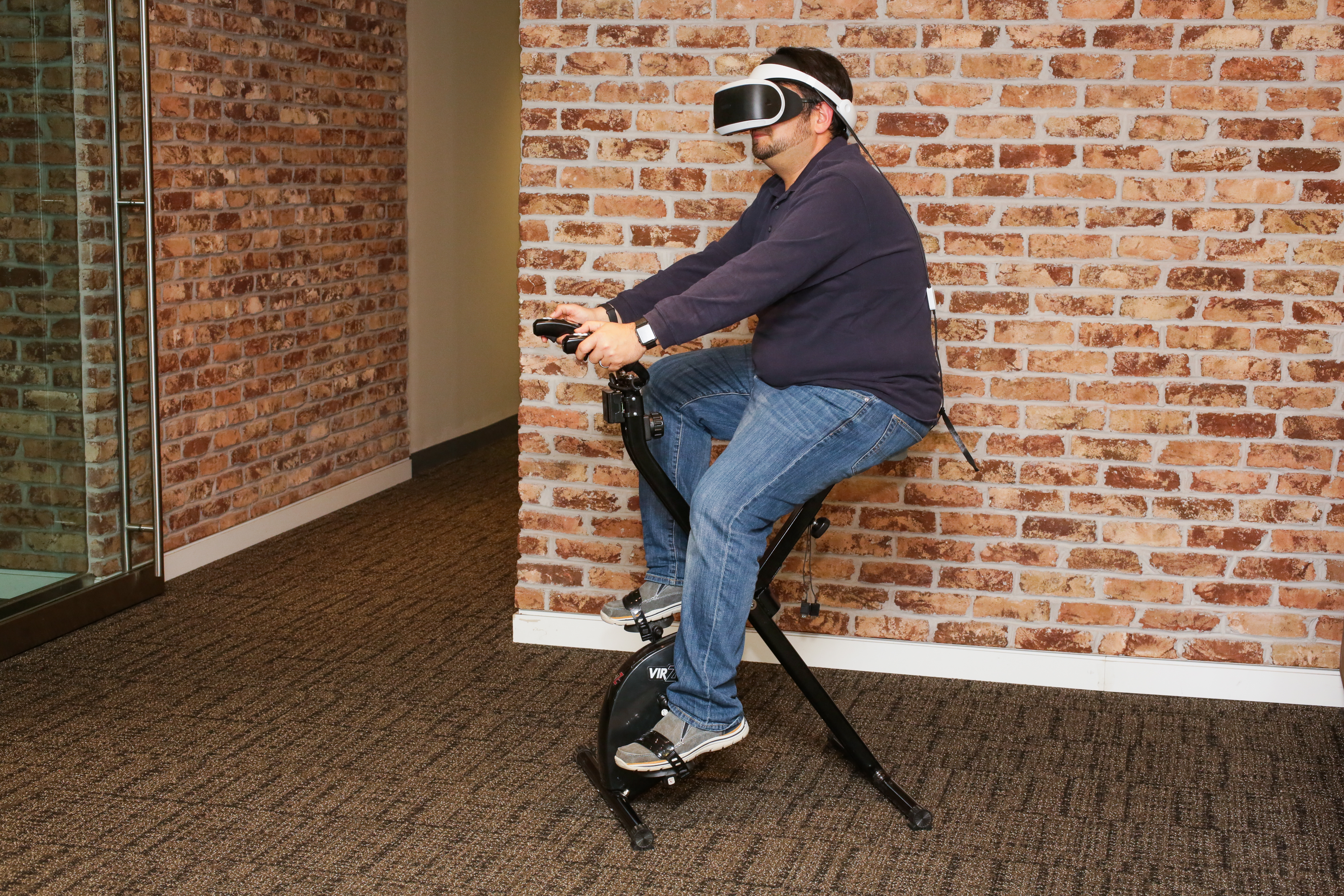Vr riding. VR Bike. VR Bicycle. VR фитнес. Ride out.